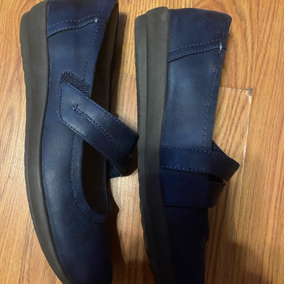 EASY SPIRIT ARANZA 2 MARY JANE FLATS Size 8.5 (155) - Picture 4 of 7